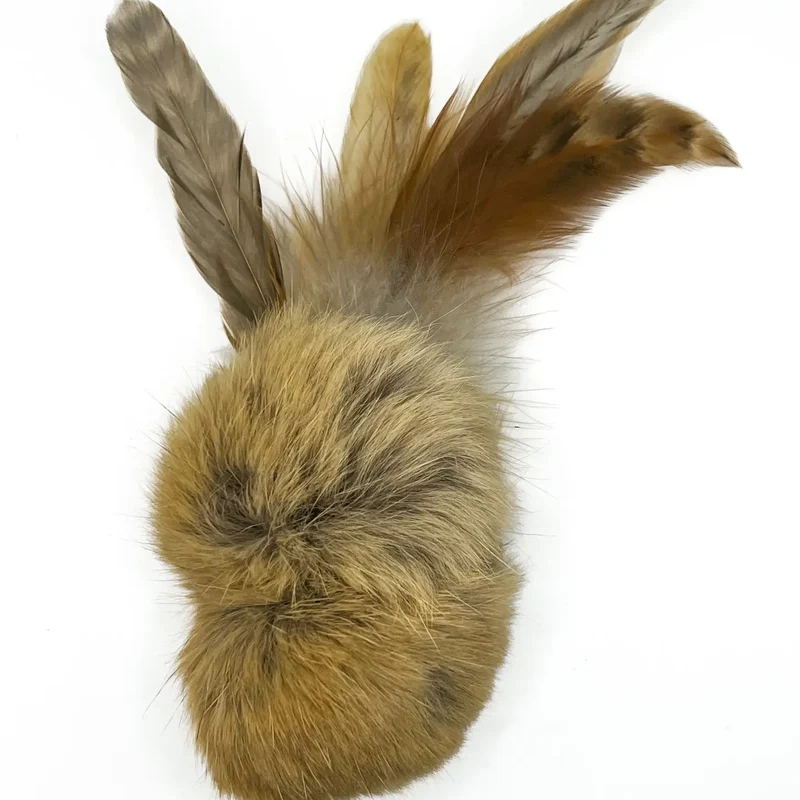 Kattleksak Birbits i kaninpäls och tuppfjäder
