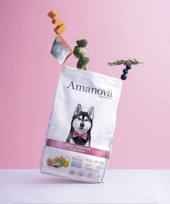 Amanova Dog Adult Sensitive Salmon Deluxe - monobiałkowa formuła z 70% świeżego łososia