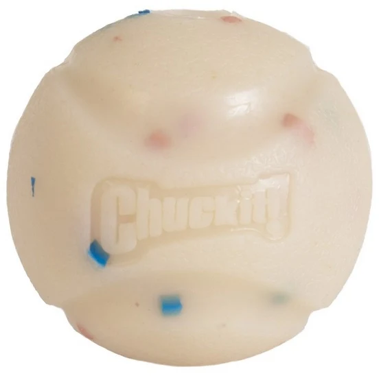 Piłka Chuckit! Birthday Fetch Ball Medium - urodzinowa radość z wysokim odbiciem