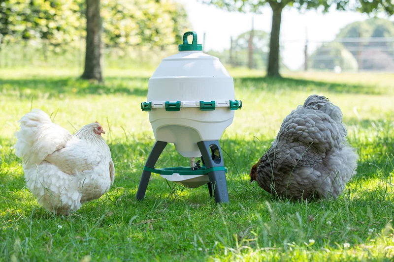 Optimus Siphon Drinker For Poultry (Indoor and Outdoor) 25lt